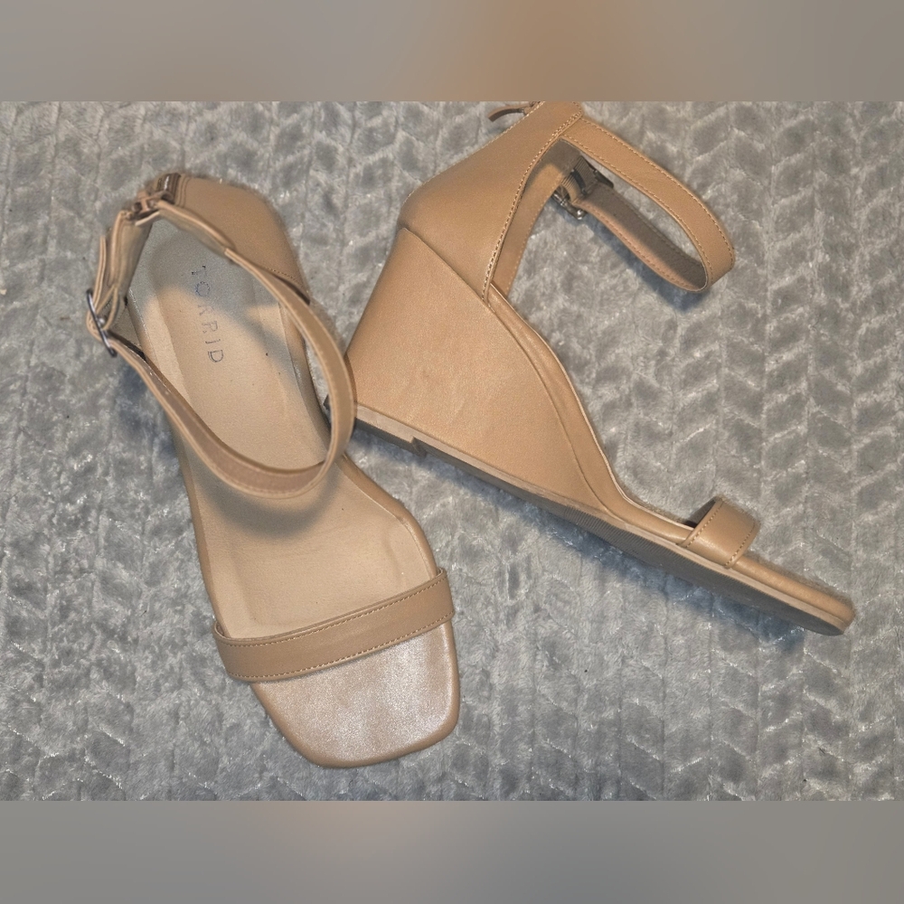 Torrid, 11 WW, Beige